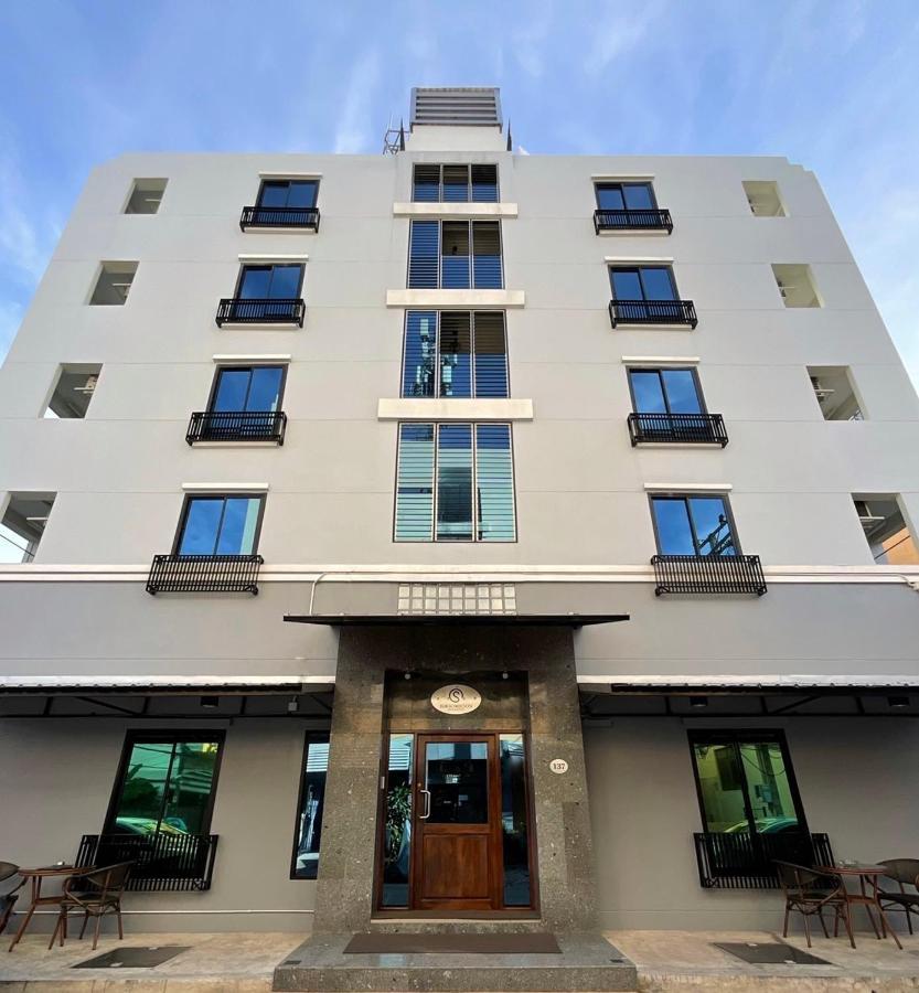 بانكوك Suksomboon Residence المظهر الخارجي الصورة